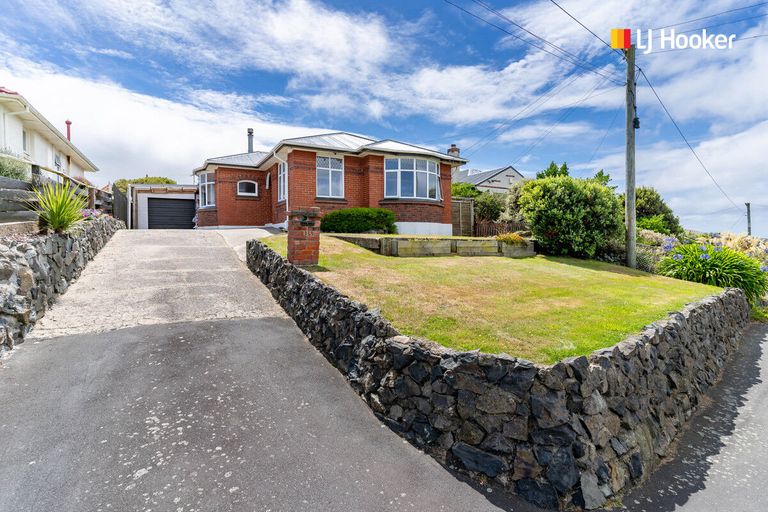 Photo of property in 135 Tomahawk Road, Andersons Bay, Dunedin, 9013