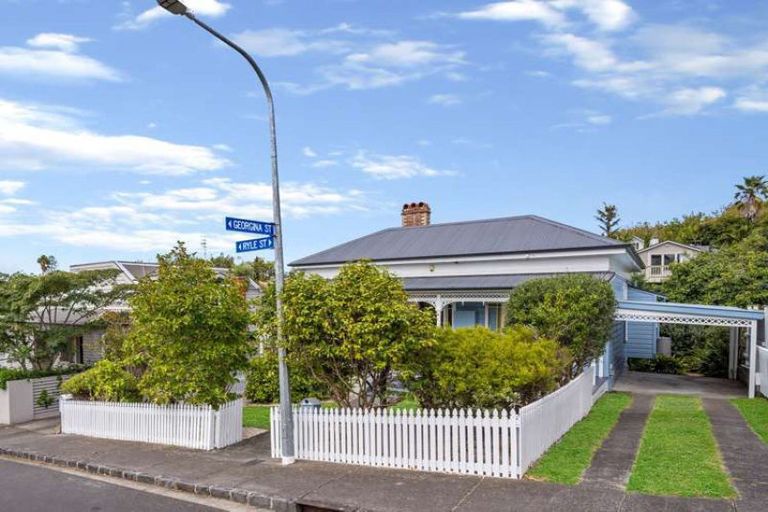 Photo of property in 13 Ryle Street, Freemans Bay, Auckland, 1011