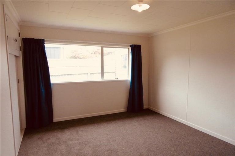Photo of property in 71 Govett Avenue, Frankleigh Park, New Plymouth, 4310