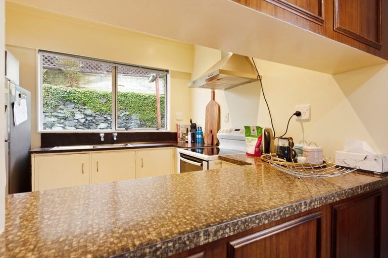 Photo of property in 15b Florio Terrace, Tawa, Wellington, 5028