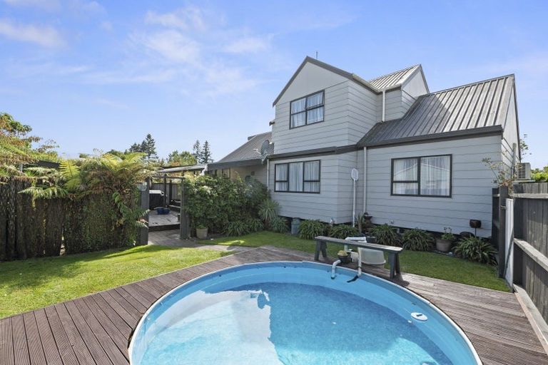 Photo of property in 11 Chapman Place, Fairy Springs, Rotorua, 3015