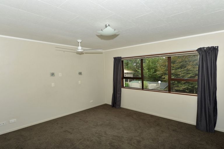 Photo of property in 188 Fairway Drive, Te Kamo, Whangarei, 0112