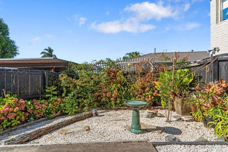 Photo of property in 21 Howe Street, Howick, Auckland, 2014