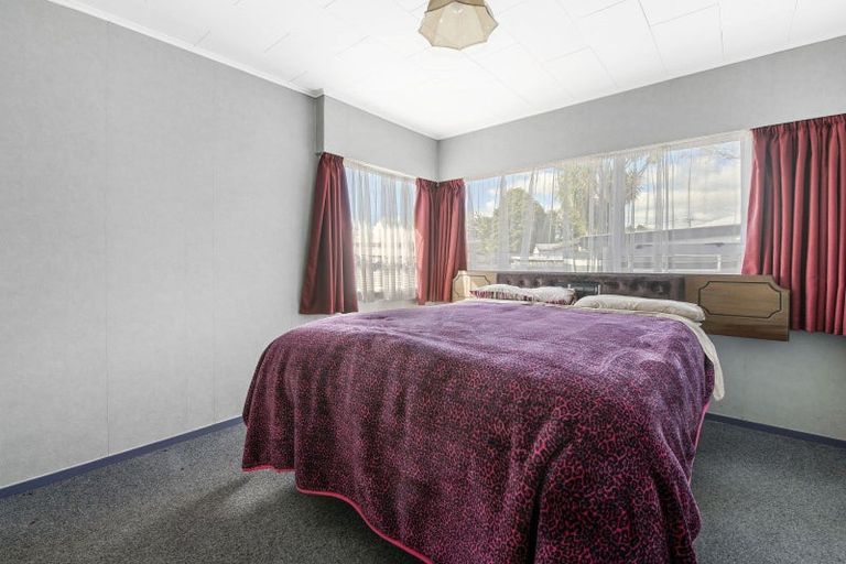 Photo of property in 14 Fenruss Street, Fairy Springs, Rotorua, 3015