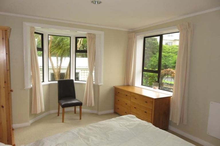 Photo of property in 126 Homebush Road, Khandallah, Wellington, 6035