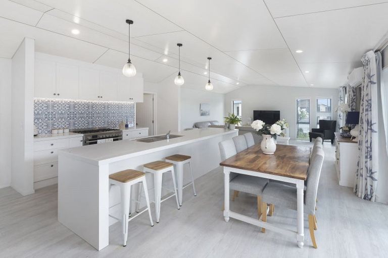 Photo of property in 117 Prestons Park Drive, Marshland, Christchurch, 8083