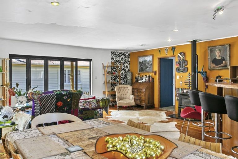 Photo of property in 193 Te Rangitautahanga Road, Turangi, 3334