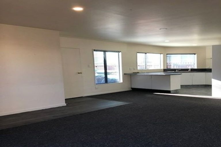 Photo of property in 2/112 Poulson Street, Addington, Christchurch, 8024