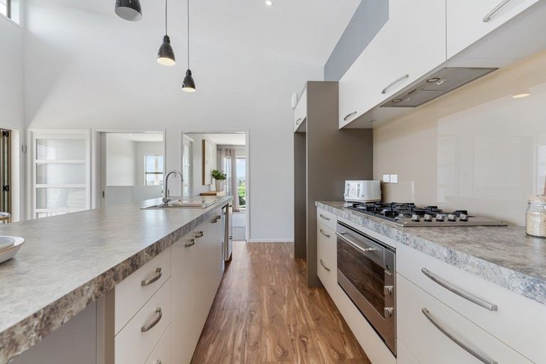 Photo of property in 14 Renner Place, Pyes Pa, Tauranga, 3112