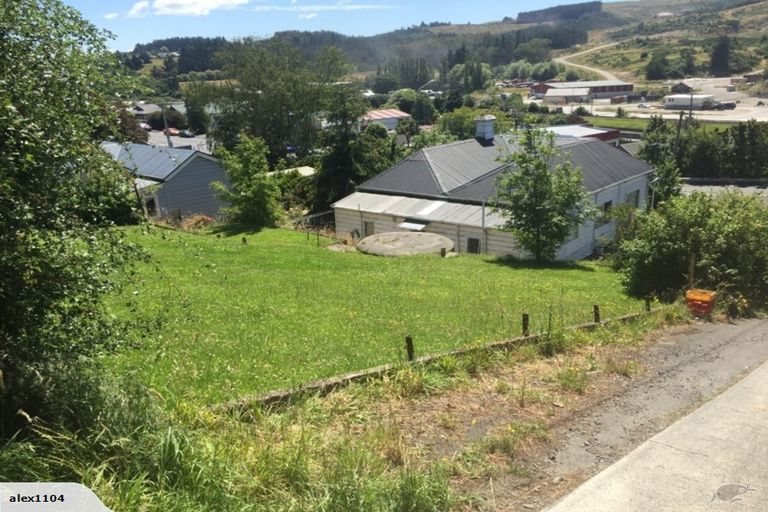 Photo of property in 100 Main South Road, Green Island, Dunedin, 9018