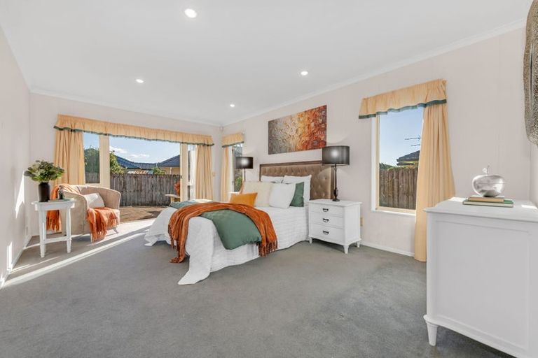 Photo of property in 12 Ballycullanie Place, Dannemora, Auckland, 2016