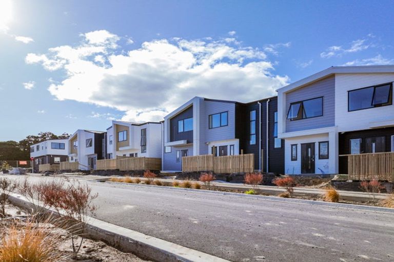 Photo of property in 12 Balthazar Road, Kumeu, 0810