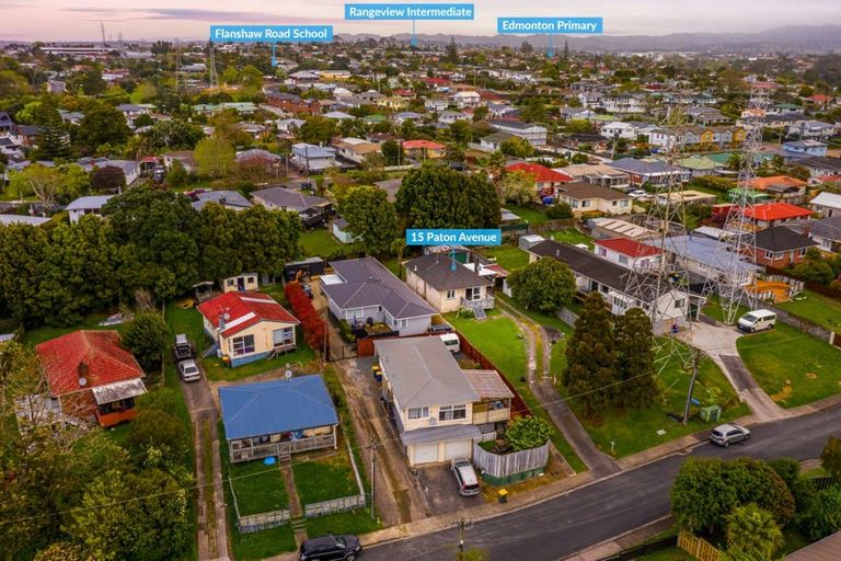 Photo of property in 15 Paton Avenue, Te Atatu South, Auckland, 0610