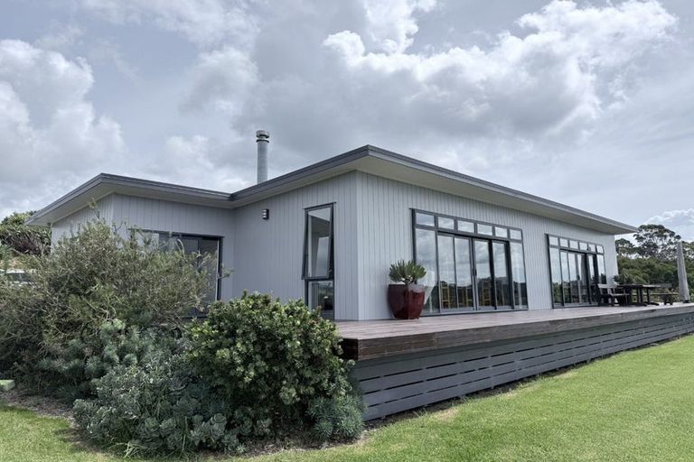 Photo of property in 157 Tui Glen Road, Haruru, 0204