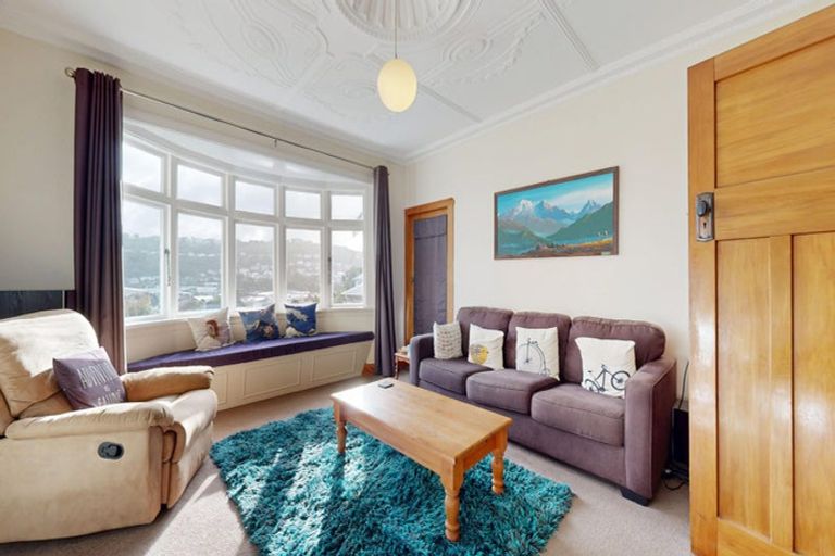 Photo of property in 2 Darlington Terrace, Miramar, Wellington, 6022