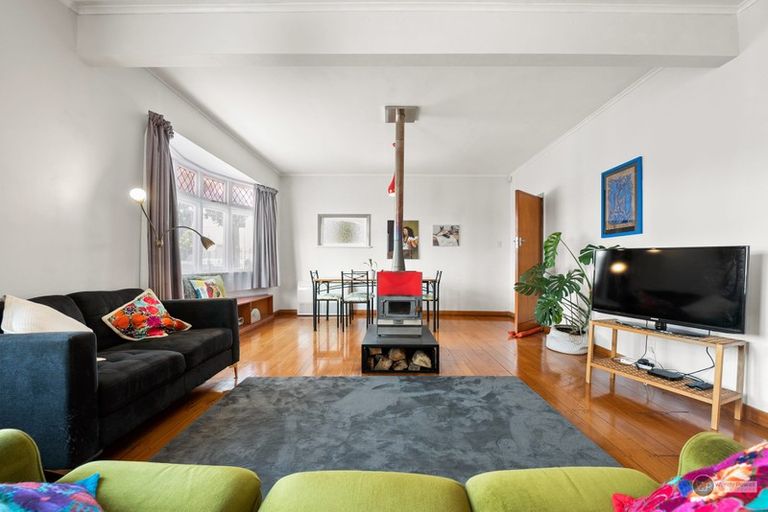 Photo of property in 381 Jackson Street, Petone, Lower Hutt, 5012