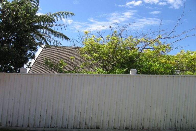 Photo of property in 9 Central Terrace, Kelburn, Wellington, 6012