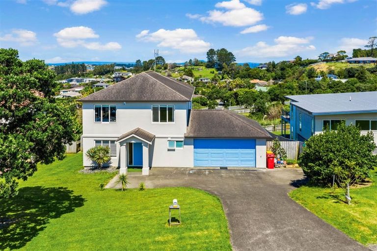 Photo of property in 1177 Whangaparaoa Road, Gulf Harbour, Whangaparaoa, 0930