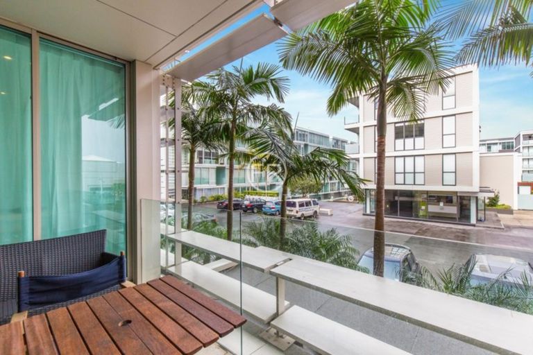 Photo of property in North At Lighter Quay Apartments, 2c/87 Halsey Street, Auckland Central, Auckland, 1010