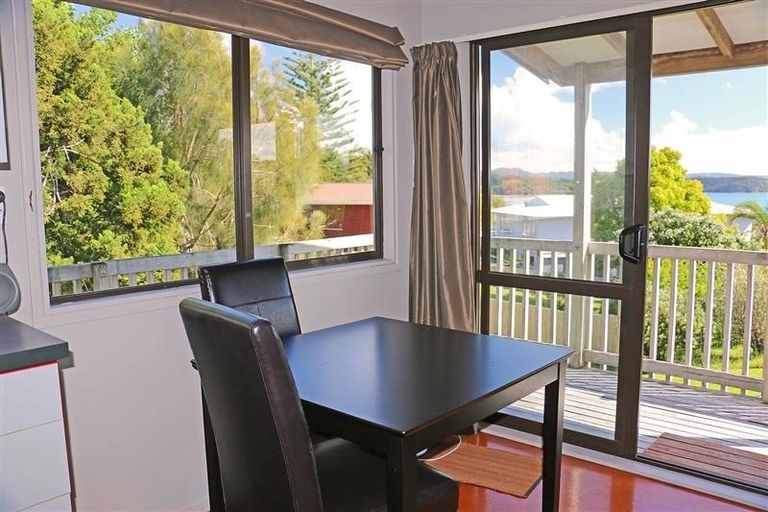 Photo of property in 5 Inca Place, Snells Beach, 0920