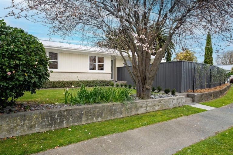 Photo of property in 1 Ripon Place, Tamatea, Napier, 4112