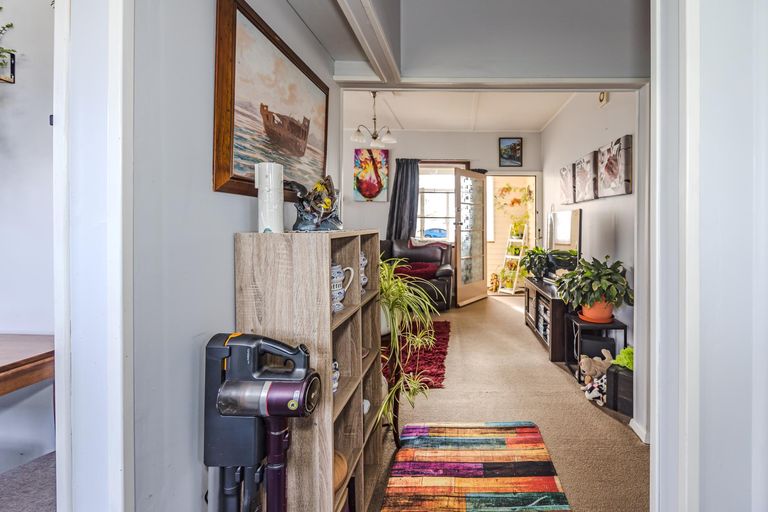 Photo of property in 27 Frome Street, Oamaru North, Oamaru, 9400