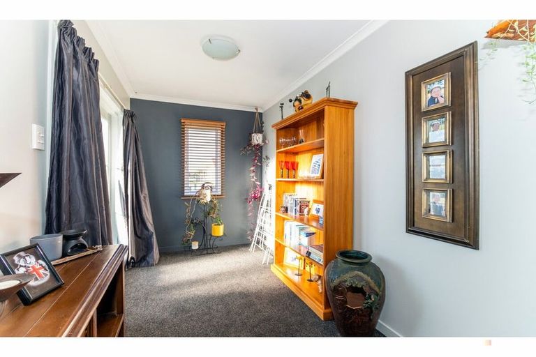 Photo of property in 10 Studholme Street, Waimate, 7924