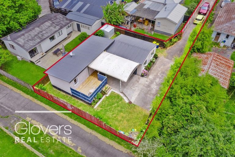 Photo of property in 2/30 Ranui Station Road, Ranui, Auckland, 0612
