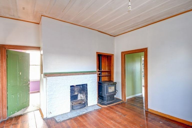 Photo of property in 16 Peel Street, Mornington, Dunedin, 9011