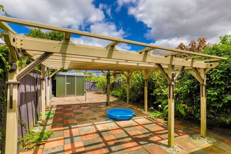 Photo of property in 1a James Laurie Street, Henderson, Auckland, 0612
