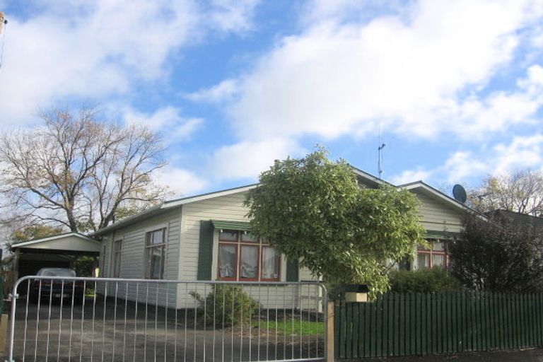 Photo of property in 22 Shamrock Street, Takaro, Palmerston North, 4412