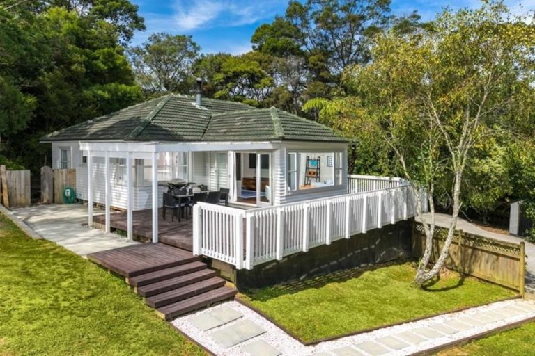Photo of property in 9 The Close, Greenhithe, Auckland, 0632