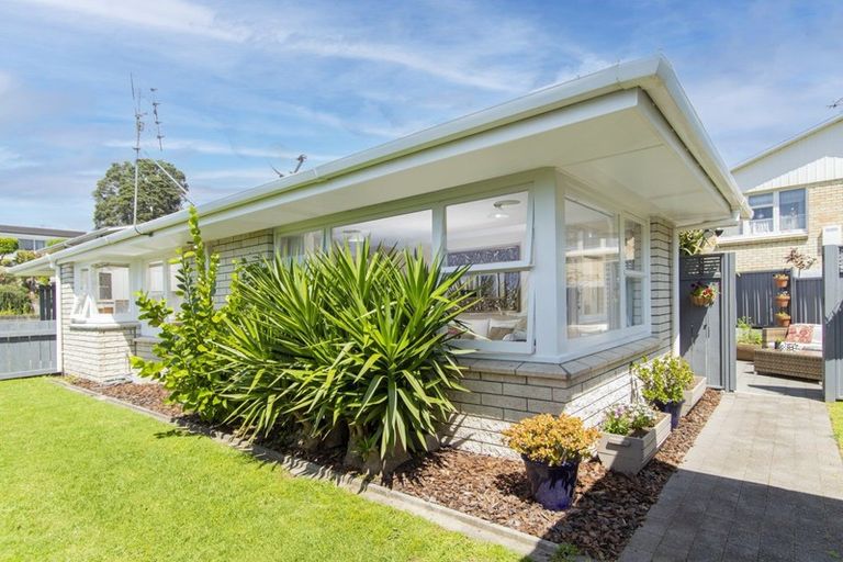 Photo of property in 2 Chevron Drive, Bellevue, Tauranga, 3110