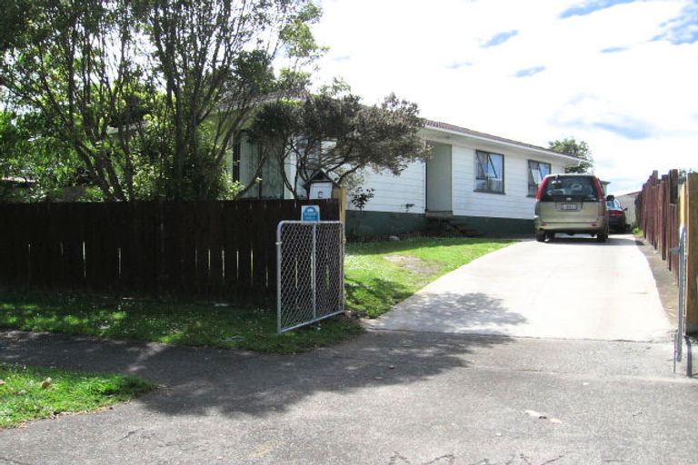Photo of property in 4 Navigator Place, Papatoetoe, Auckland, 2025