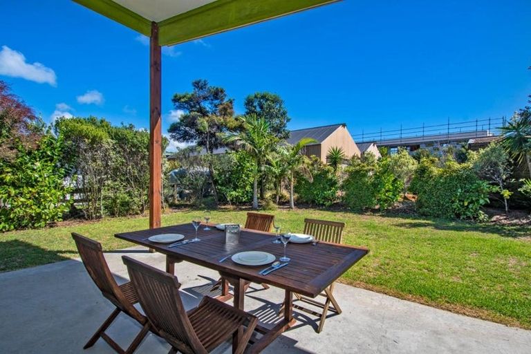 Photo of property in 47 Seabreeze Road, Mangawhai Heads, Mangawhai, 0505