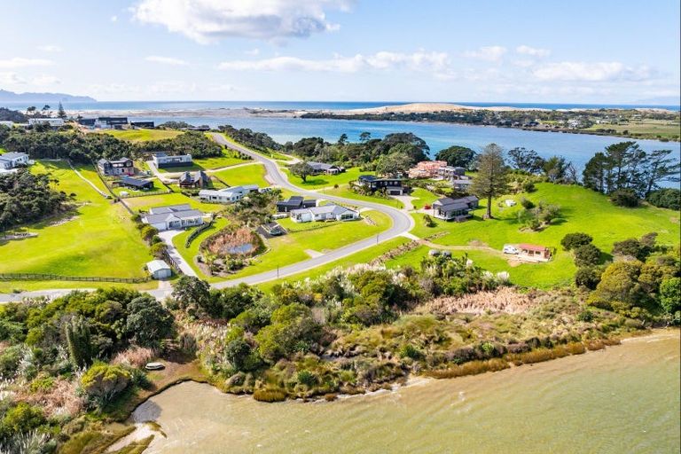 Photo of property in 127 Estuary Drive, Mangawhai Heads, Mangawhai, 0505