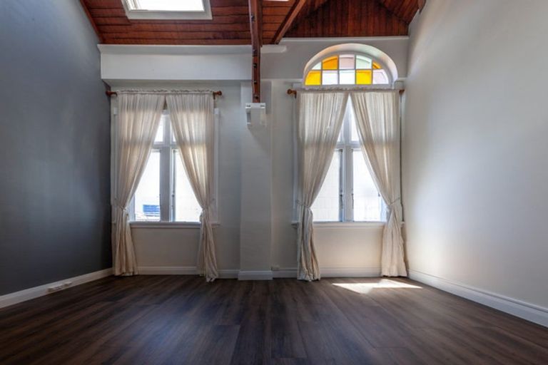 Photo of property in Whitmore Apartments, 1c/7 Stout Street, Wellington Central, Wellington, 6011