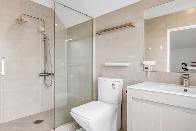 Photo of property in 6 Manahau Lane, Flat Bush, Auckland, 2019