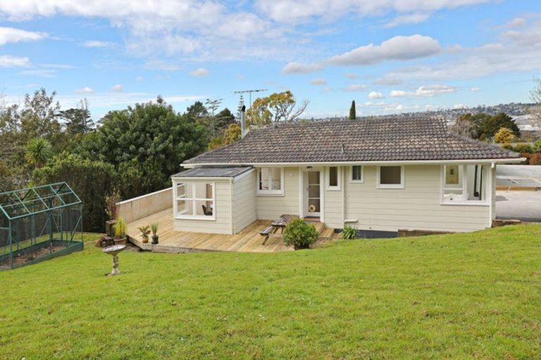 Photo of property in 39 Fitzwater Place, Henderson, Auckland, 0612