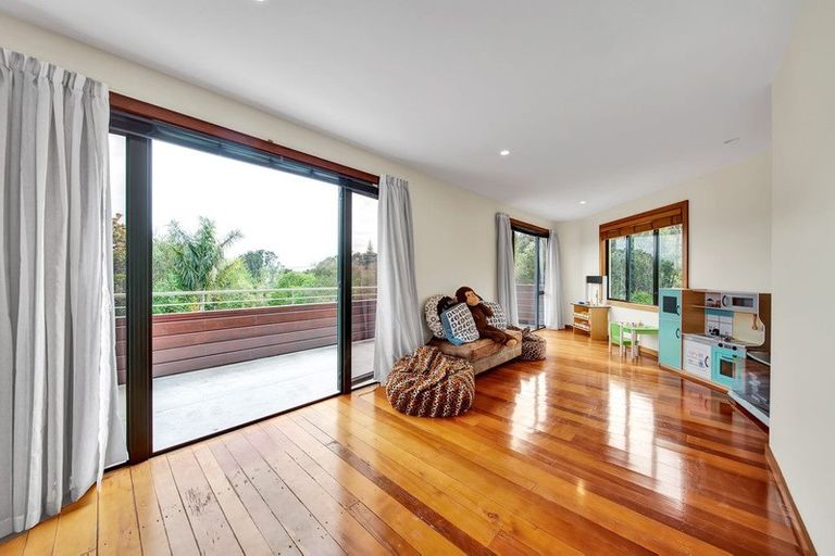 Photo of property in 2 Victoria Road, Omata, New Plymouth, 4374