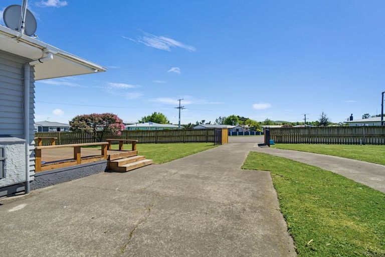 Photo of property in 17 Montgomery Street, Waipukurau, 4200
