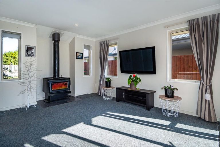 Photo of property in 6 Saint Andrews Lane, Kirwee, Darfield, 7571