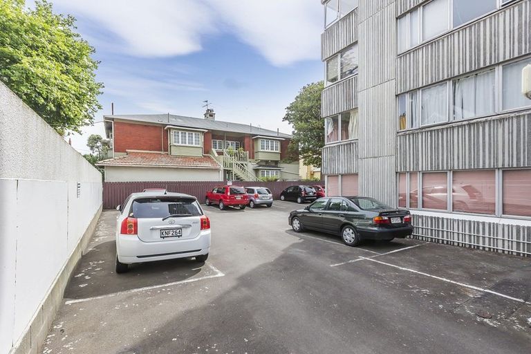 Photo of property in Iona Towers, 402/140 Abel Smith Street, Te Aro, Wellington, 6011
