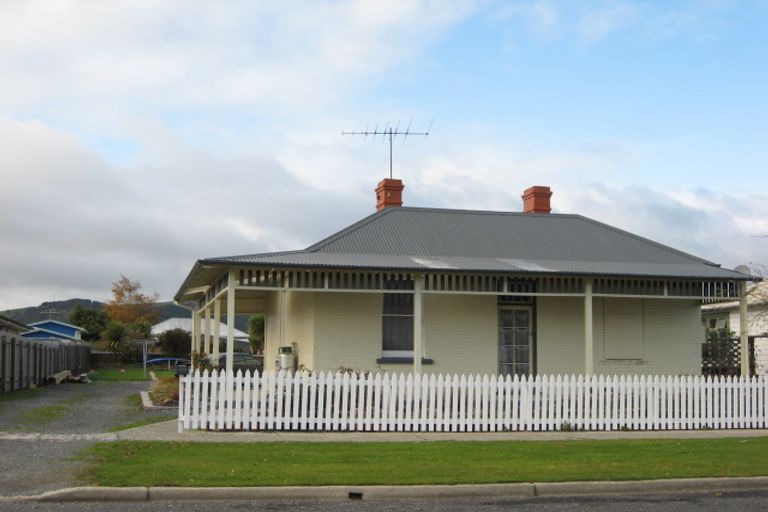 Photo of property in 69 Spenser Street, Milton, 9220