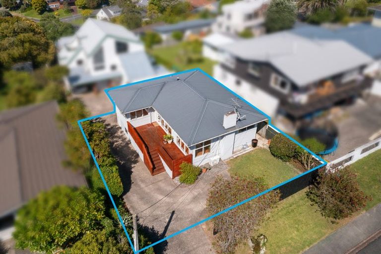 Photo of property in 1/30 Sunrise Avenue, Mairangi Bay, Auckland, 0630