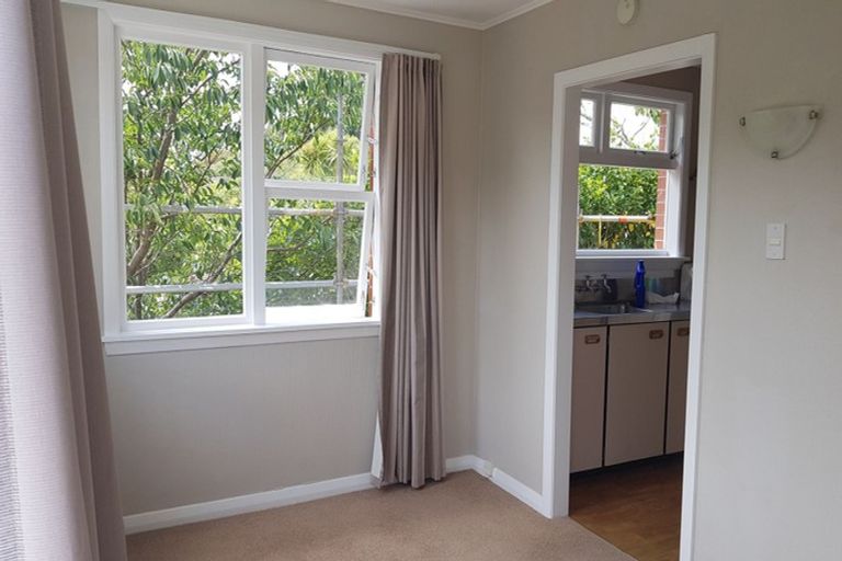Photo of property in 1/27 Abbott Street, Ngaio, Wellington, 6035