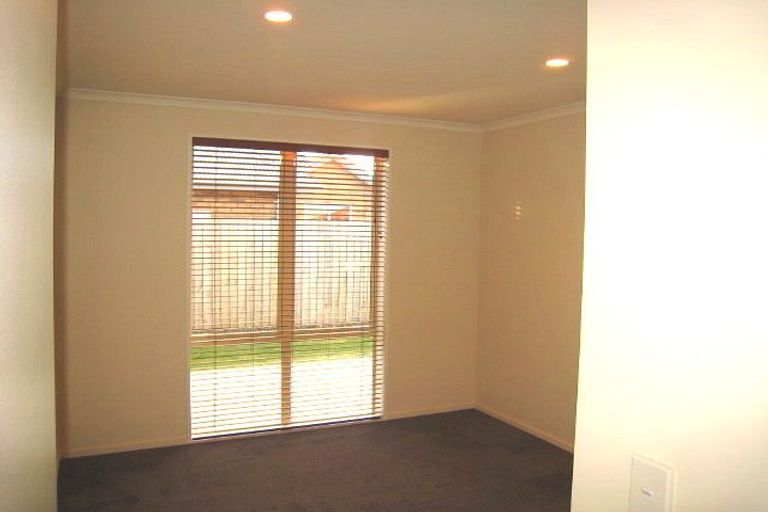 Photo of property in 122 Rolleston Drive, Rolleston, 7614