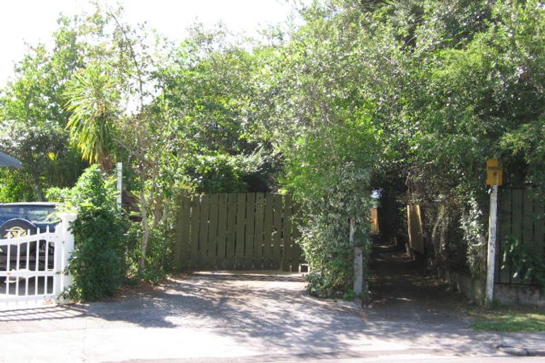 Photo of property in 19 Hinau Street, New Lynn, Auckland, 0600