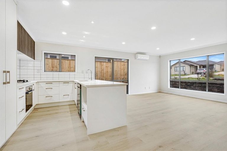 Photo of property in 23 Taepu Road, Pukekohe, 2120