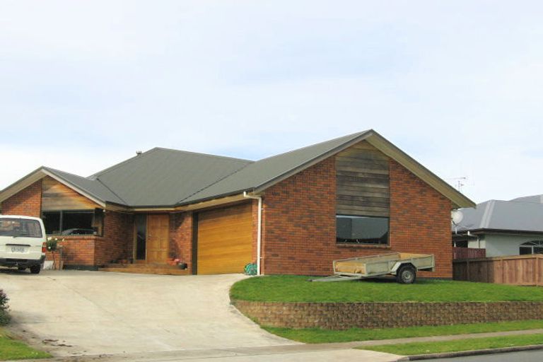 Photo of property in 15 Westview Place, Western Heights, Hamilton, 3200